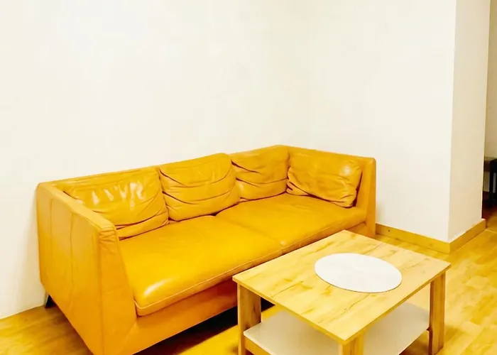 Διαμέρισμα Comfortable 2br & 1lr In *